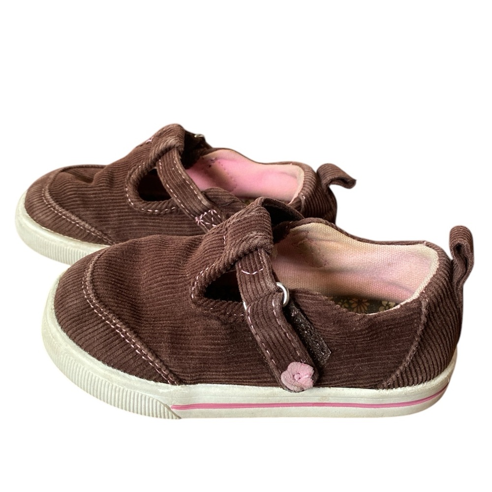 Brown corduroy shoes with pink details